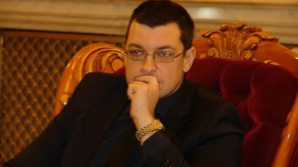 Raețchi: Dacian Cioloș trebuie să gestioneze în regim de urgență problema RADET-ELCEN