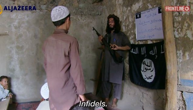 Cum arată un curs la o școală ISIS și ce învață elevii 