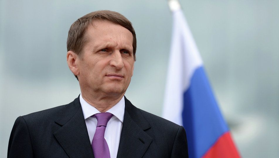 Interzis în UE, acceptat în România. Șeful Dumei ruse, primit cu proteste la București