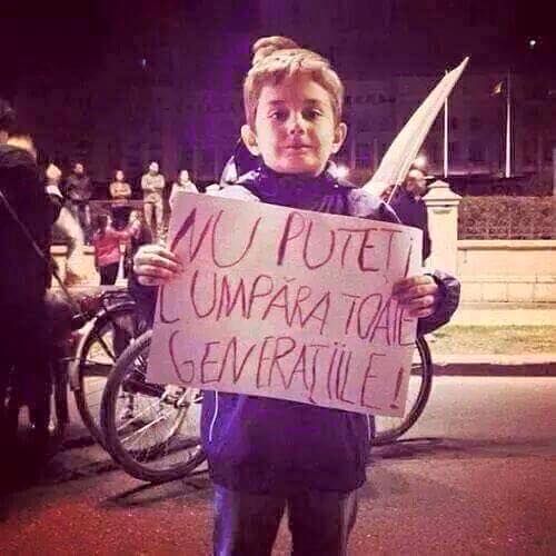 Fotografii care fac cât o mie de cuvinte. Cele mai sugestive imagini de la protestele din Capitală