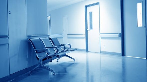 Povestea medicului care şi-a dat demisia, dar a rămas în spital să trateze răniţii din Colectiv