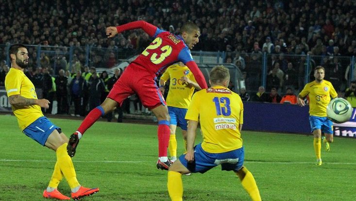 Autocarul unei echipe de fotbal din România s-a răsturnat. Jucătorii au ajuns la spital