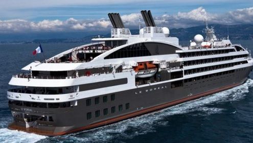 Incendiu pe un vas de croazieră. Peste 300 de persoane, evacuate 