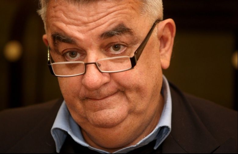 Ce rușine! A rămas cu pantalonii în vine în fața șefului statului