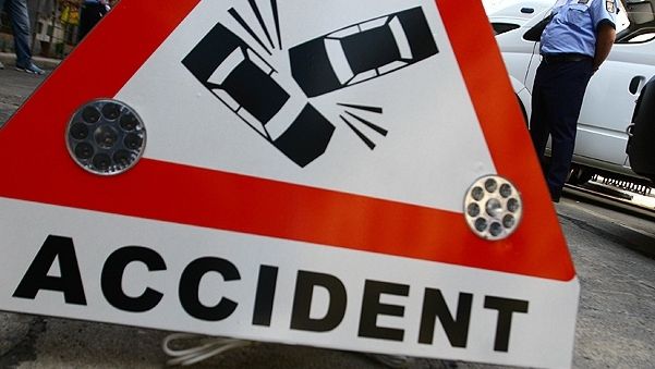 Accident grav în Iaşi. Şase persoane rănite. Trei, în stare gravă