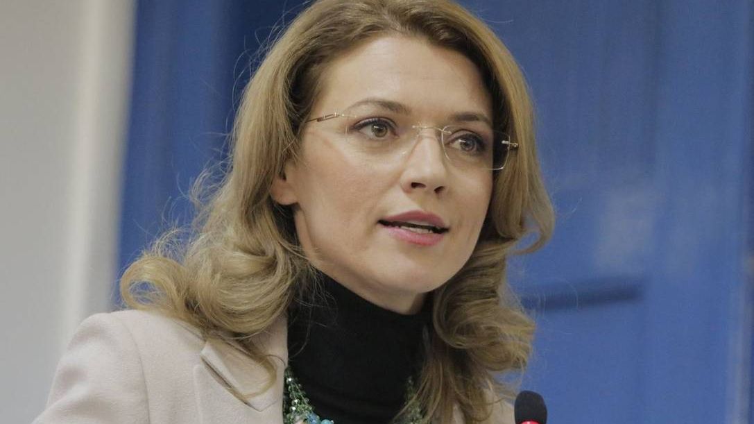 Legea cotelor de gen. Gorghiu: Listele la alegeri, invalidate dacă nu includ 30% femei