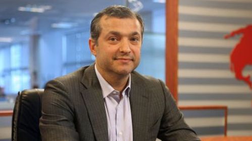 Consultantul politic Dan Andronic a ieșit de la audierile DNA Brașov cu cătușe la mâini