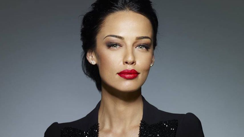 Cum arăta Andreea Raicu în urmă cu 18 ani. Poza inedită publicată pe Facebook