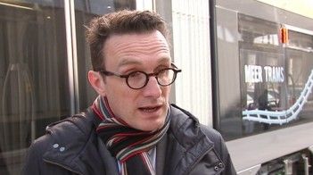 Un român,ameninţat de unul dintre atacatorii din Paris: "Îi voi duce cadavrul mamei tale în România"