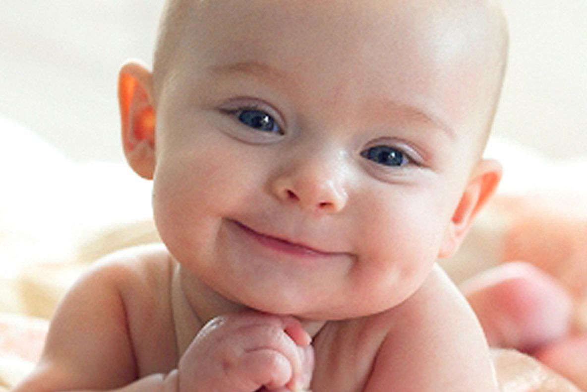 Modă bizară printre părinții din întreaga lume. Ce nume le pun copiilor