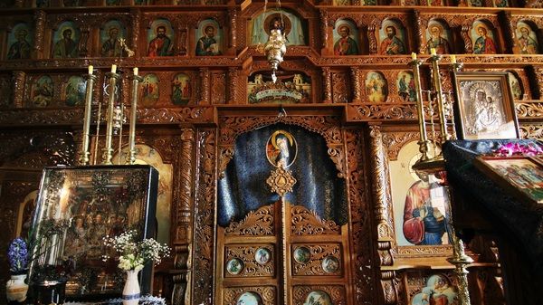 Să respecţi sau nu tradiţiile şi superstiţiile legate de botez?