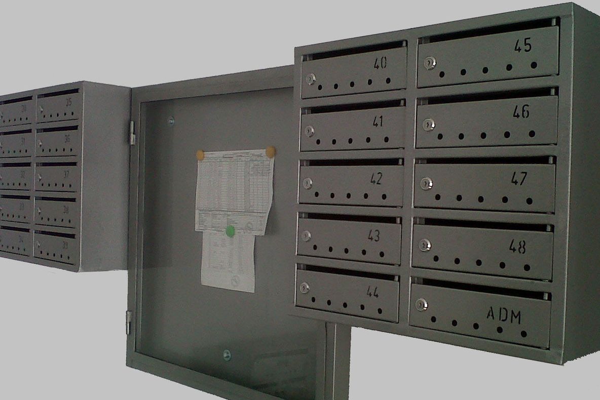 Locatarii unui bloc au primit cu toţii aceeaşi scrisoare. Mesajul expeditorului e impresionant