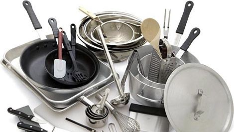 10 lucruri din bucătărie pe care trebuie să le arunci neapărat. Sunt adevărate focare de microbi