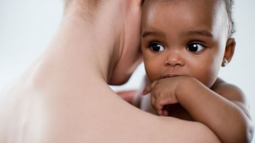 Copilul poate semăna cu primul partener sexual al mamei, chiar dacă e însărcinată cu altul! Motivul?