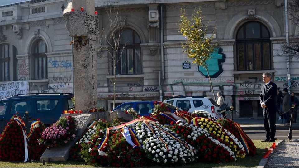 Dacian Cioloş, omagiu pentru victimele Revoluţiei din 1989. Ce mesaj a transmis premierul 