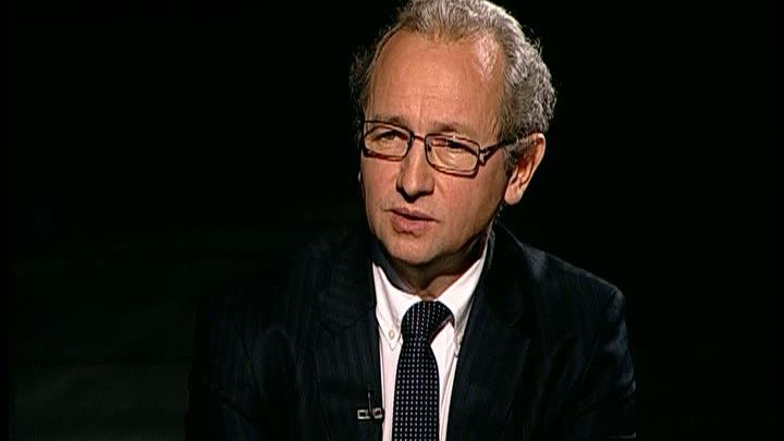 Puric: Suntem o colonie condusă din afară.Europa se schilodește.Nu putem îngenunchea la false valori