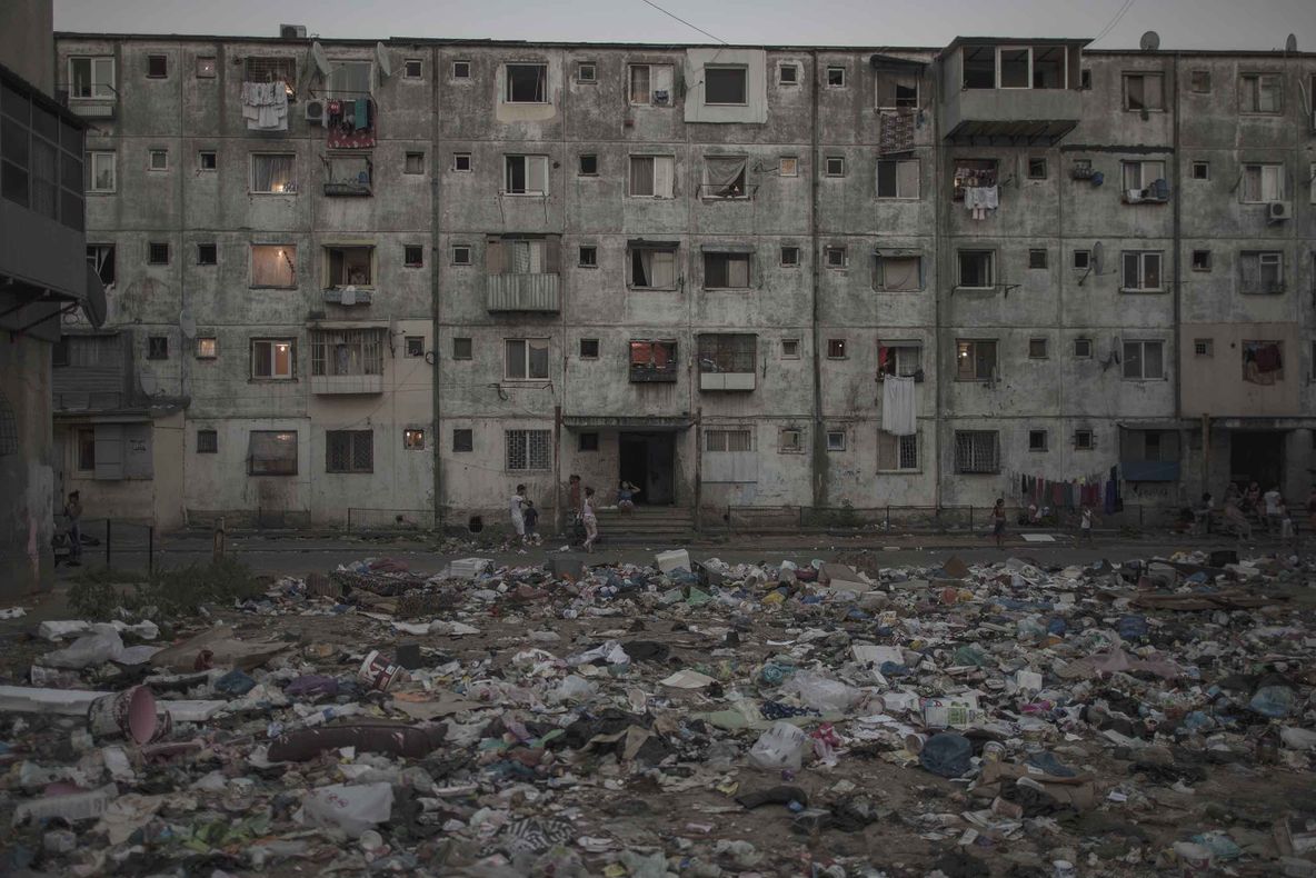 Un reportaj șocant al presei suedeze în inima Bucureștiului: "Un loc pentru morții vii"