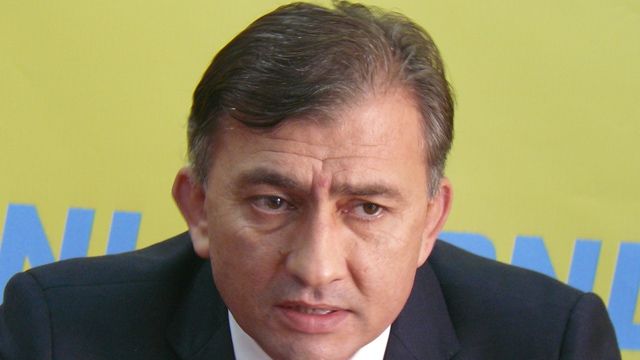 Un senator PNL a demisionat din partid şi s-a înscris în ALDE. Substratul demisiei sale