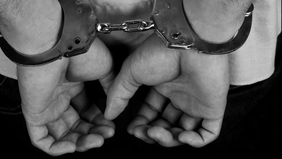 Unchiul unui deputat PSD, arestat de FBI şi acuzat de mituirea unui ofiţer US AIR Force 