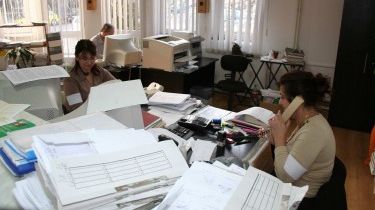 Dezastrul din administrație. Funcționarii publici nu știu serviciile online ale instituției la care lucrează de zeci de ani