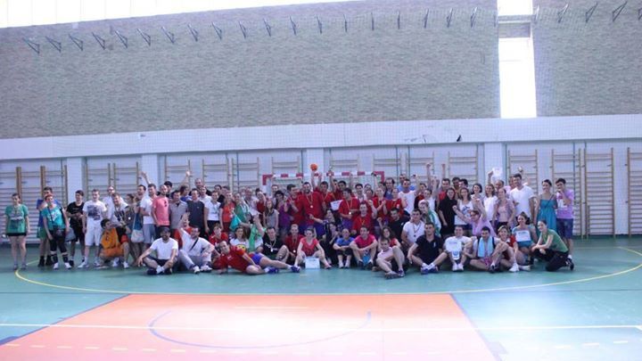 Cea de-a VI-a ediție a turneului de handbal amator mixt "FAIR PLAY" susține 3 cauze sociale