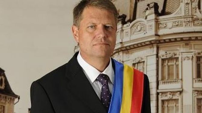Iohannis, de 1 Decembrie: A fost un an dificil, marcat de o tragedie. Avem nevoie de un nou început 