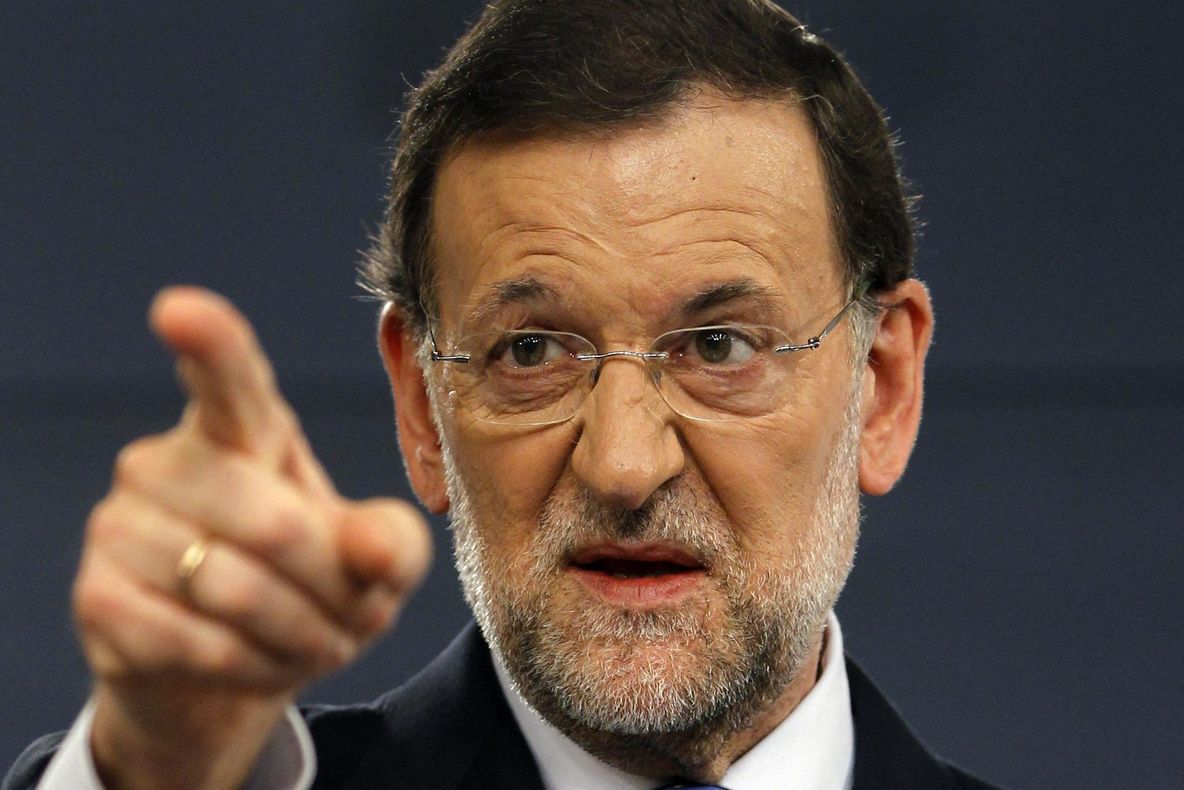 VIDEO. Primul ministru spaniol şi-a primit un pumn în faţa. Reacţia lui este uimitoare