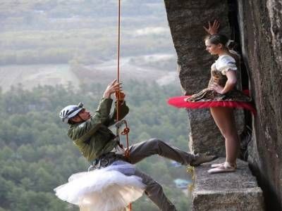 Miri cu adrenalină: cele mai spectaculoase fotografii de nuntă