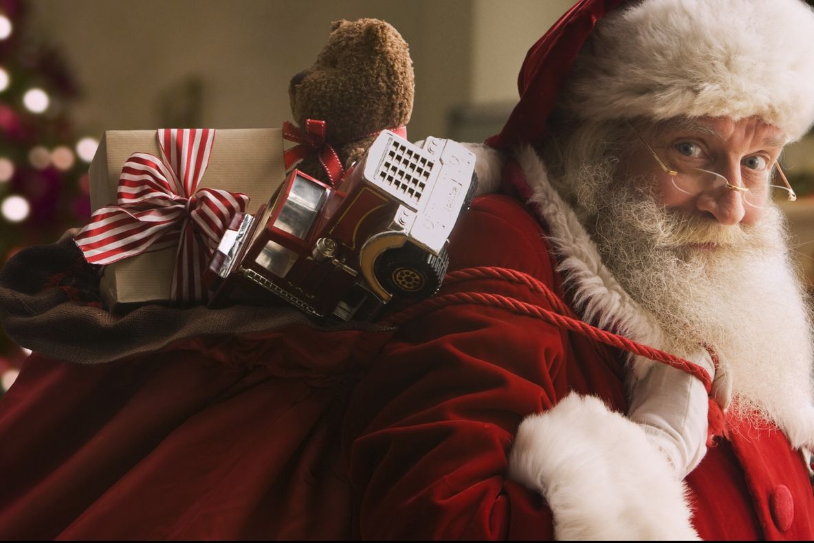 Moș Crăciun este roșu datorită unei reclame. Ce culoare avea până atunci