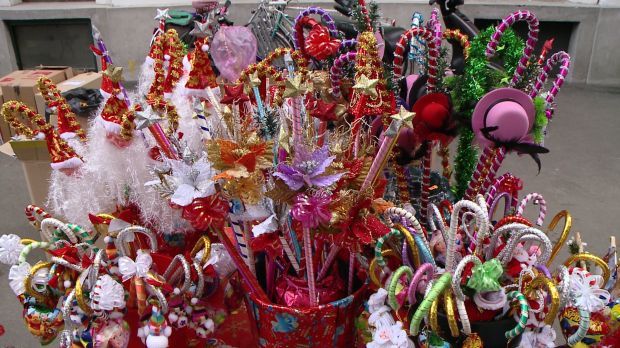 Aglomerație de nedescris în magazine, în ajun de Moș Nicolae 