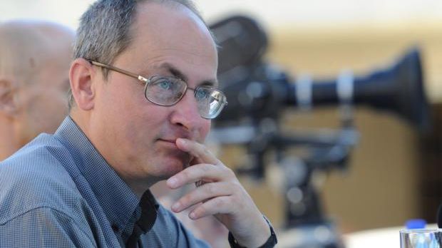 Nae Caranfil, unul dintre cei mai iubiți regizori români, vine ”Acasă la Oamenii Realității”