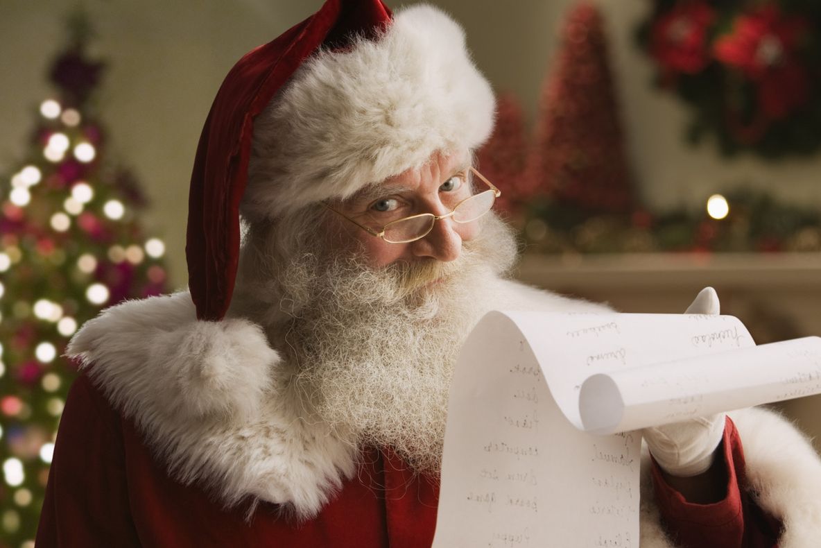 Cum se sărbătoreşte Crăciunul în jurul lumii. Povestea Moşului care le aduce daruri copiilor