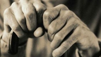 Un bătrân a dispărut din spital în papuci şi în pijama