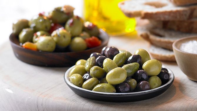 Negre sau verzi? Care sunt cele mai sănătoase măsline
