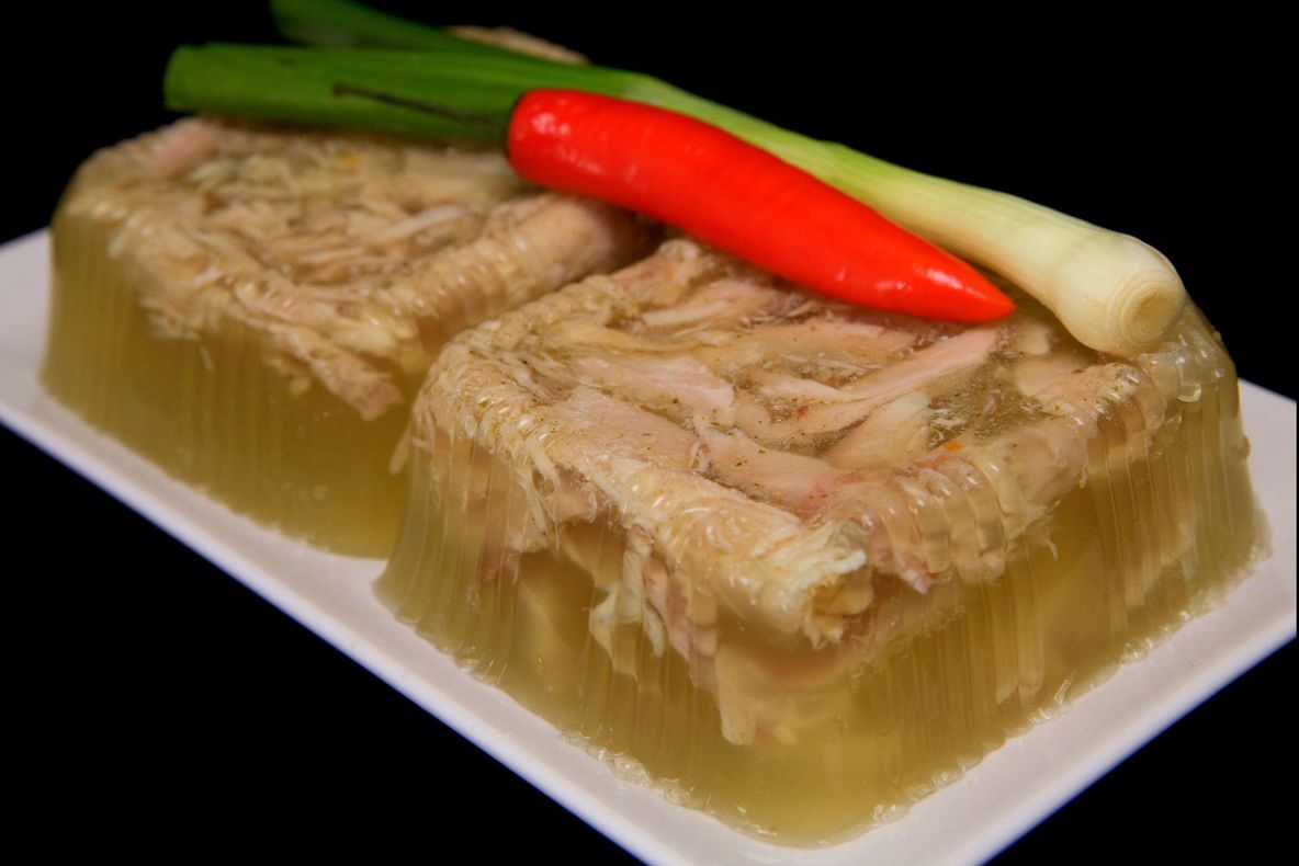 Cum prepari cea mai gustoasă piftie de curcan. Secretul pentru o gustare sănătoasă de Revelion