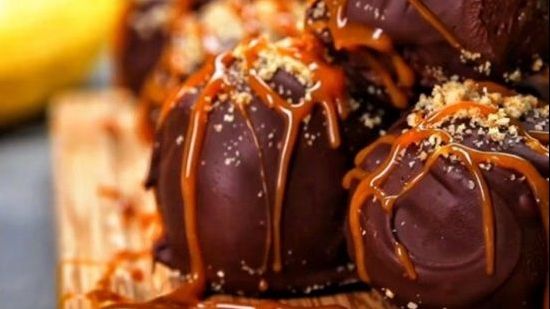 Prăjitura perfectă pentru Crăciun. Nu ai nevoie de COACERE, ci doar de aceste patru ingrediente