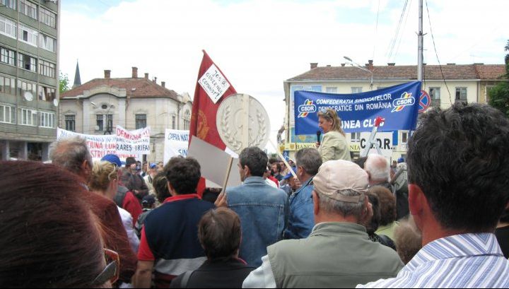 Sindicaliștii amenință cu proteste de amploare. Motivul: majorarea salariului minim pe economie