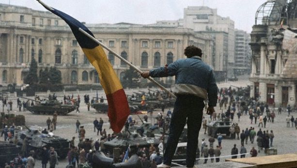 Revoluționarii depun plângere împotriva clasării dosarului Revoluției