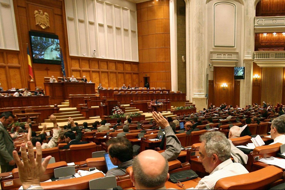 "Săptămâna purificării" în PSD și PNL. Cele două mari partide își adoptă criteriile de integritate 