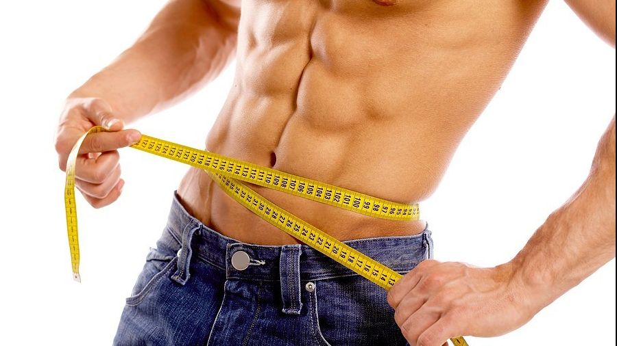 Secretul unui bărbat care a slăbit 50 de kilograme în câteva luni. Oricine poate face asta