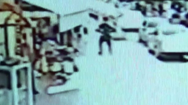 Ce a făcut un bărbat după ce s-a certat cu iubita lui. Medicii au fost şocaţi