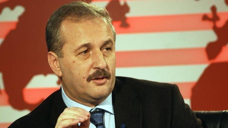 Astrolog: Cum va fi 2016 pentru Vasile Dâncu? 