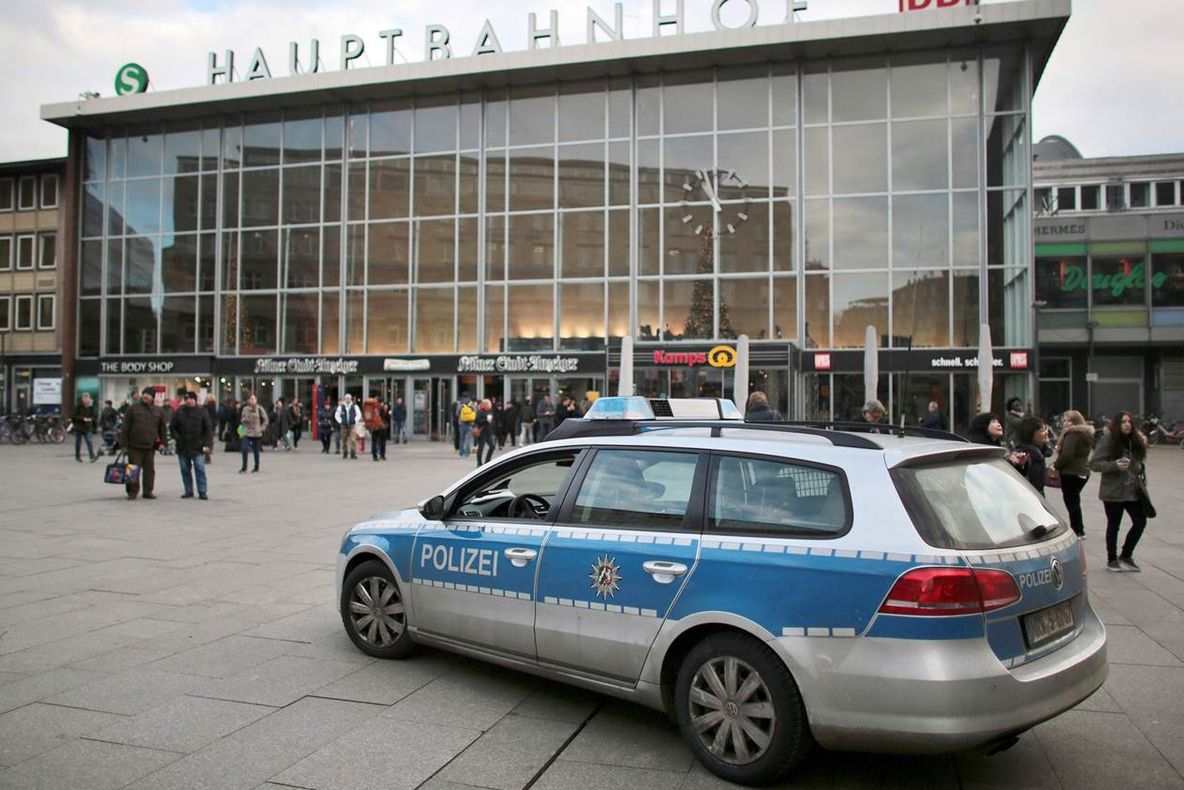 Recompensă de 10.000 de euro pentru informaţii despre agresorii din Koln