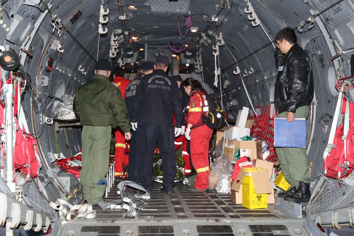 Trei dintre răniţii în explozia de sâmbătă din Chişinău au fost aduși la Bucureşti