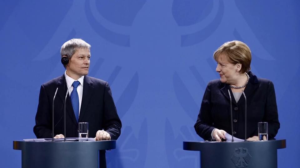 GALERIE FOTO. Dacian Cioloş, după discuţiile cu Angela Merkel: Întâlnire foarte bună!