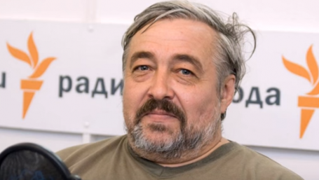 Moarte misterioasă. Scriitorul care a scris critic despre Putin şi KGB, găsit fără suflare