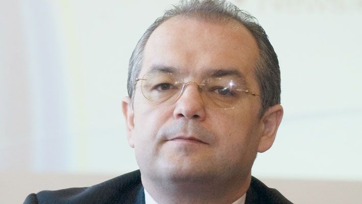 Boc: Vom achiziţiona o sală-balon necesară pentru încălzirea gimnaştilor la CE din 2017, de la Cluj