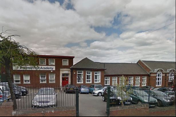 Amenințare cu bombă la școală. Patru unități de învățământ au fost evacuate