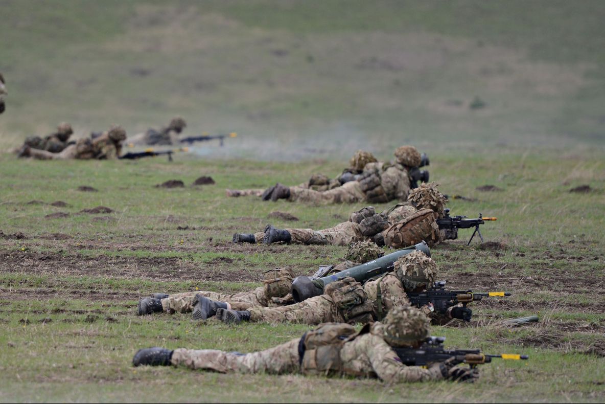 Militarii NATO, invitați de șeful SMG să utilizeze centrele de instruire din România