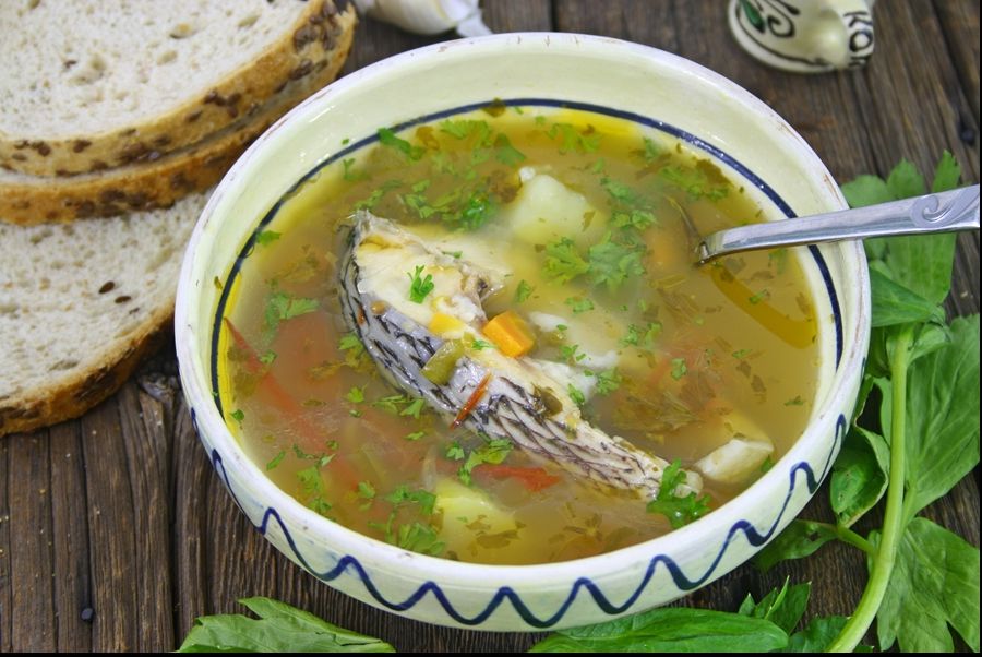 Rețetă antimahmureală. Așa prepari cea mai bună ciorbă de pește. Detaliul care face diferența